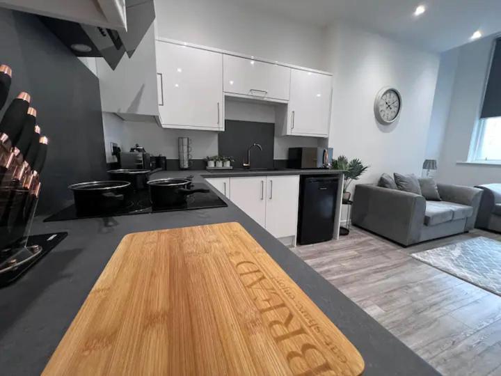 Monthly Stays Liverpool Eksteriør bilde