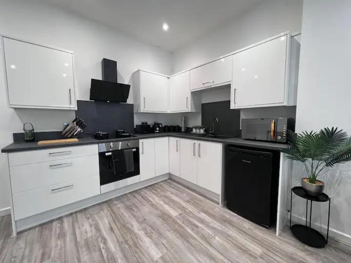 Monthly Stays Liverpool Eksteriør bilde