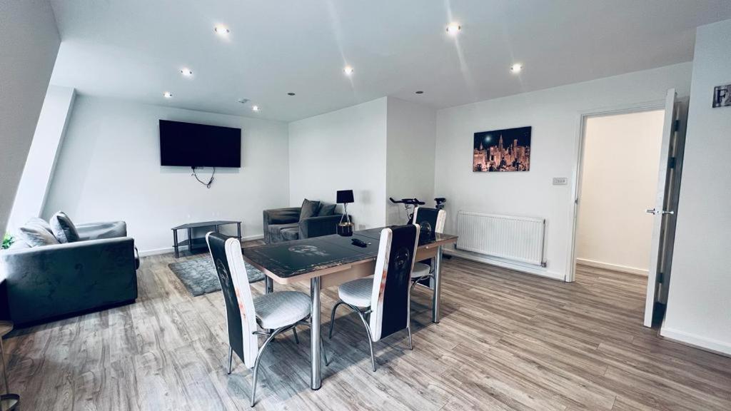 Monthly Stays Liverpool Eksteriør bilde